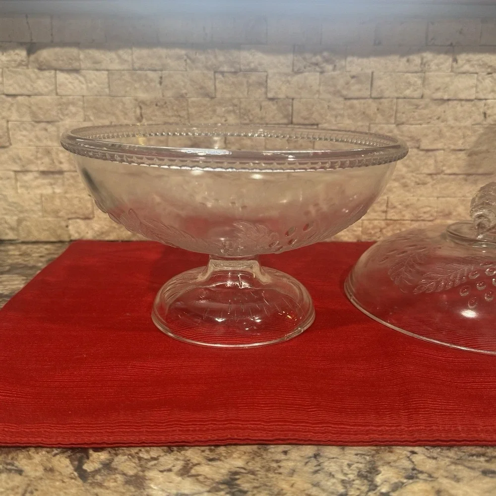 Vintage EAPG McKee Glass Barberry Shell Footed Compote‎ Bowl Lidded Candy Dish